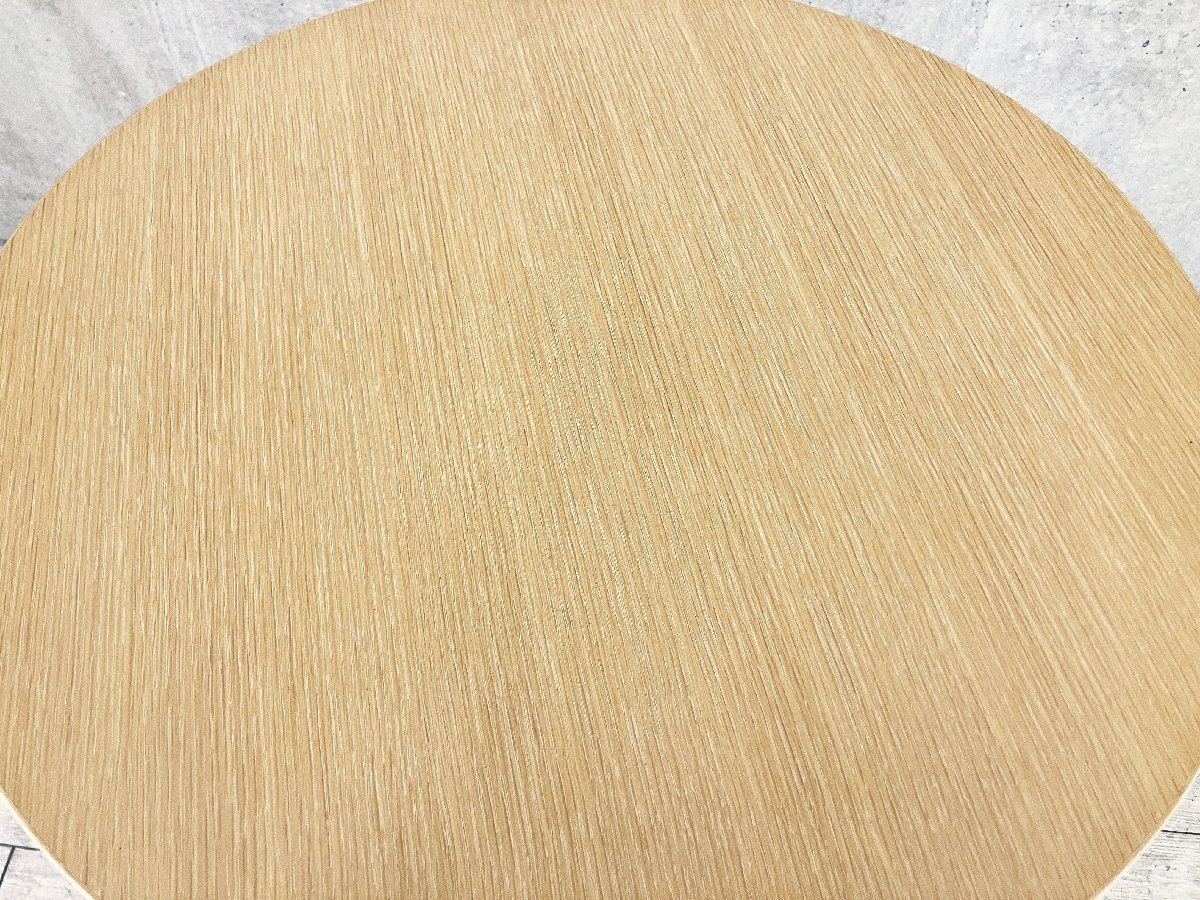 ラウンドハイテーブル