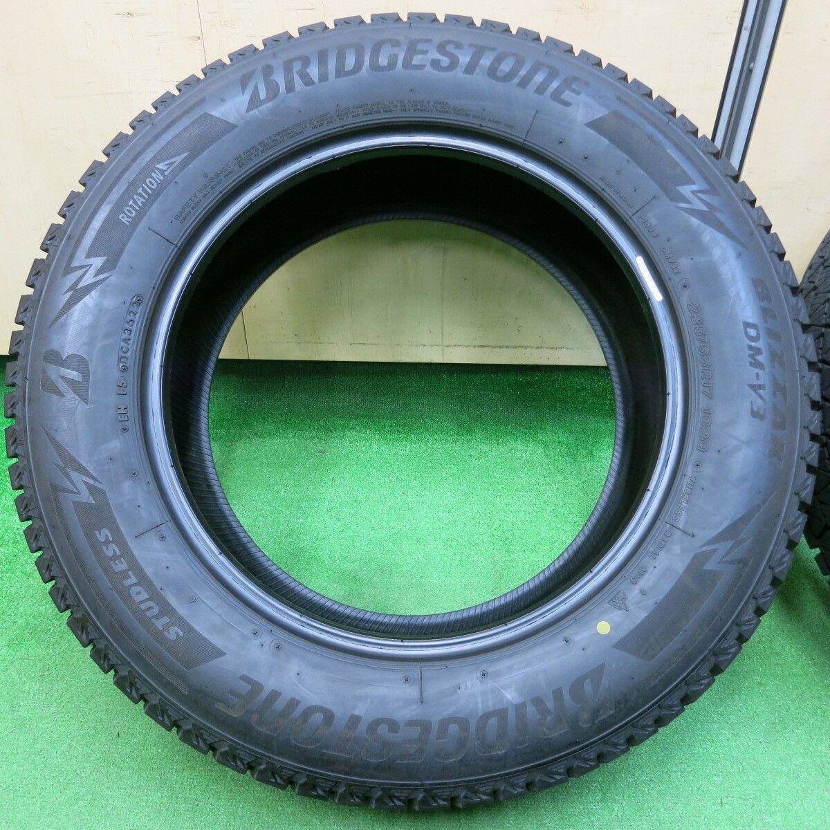 バリ溝 22年 ほぼ10分☆スタッドレス 225/65R17 ブリヂストン バリ溝 22年 ほぼ10分☆スタッドレス 225/65R17 ブリヂストン