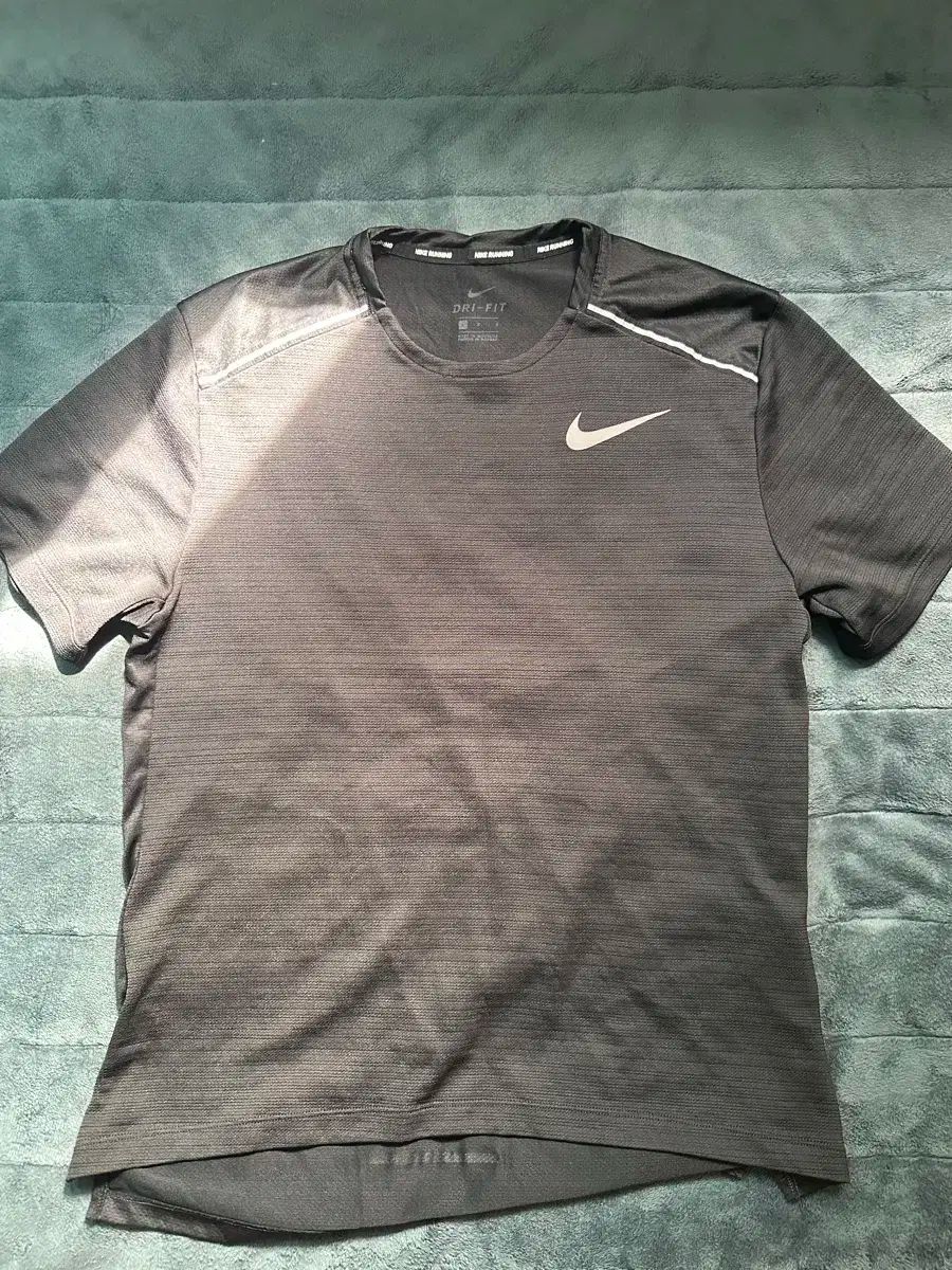 半袖Tシャツ 販売
