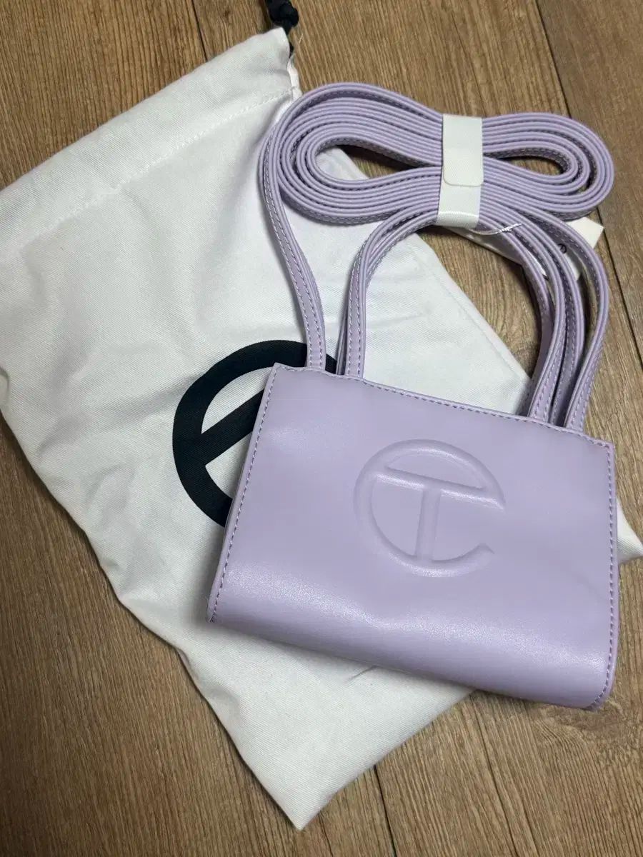 Telfar テルファースモール ショッピングバッグ ラベンダー 即お届け Telfar テルファースモール ショッピングバッグ ブルー