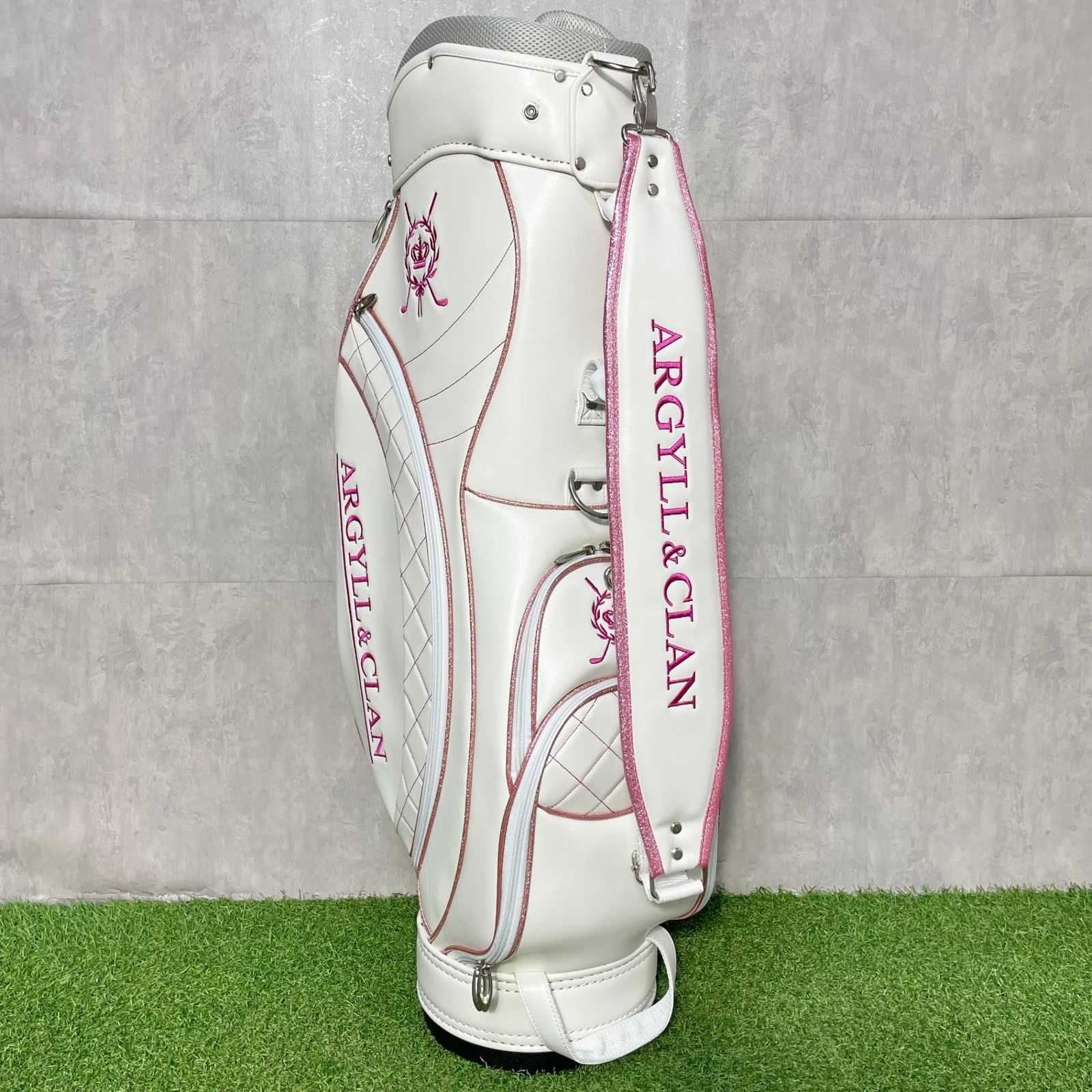 レア⭐︎中日クラウンズ⭐︎記念非売品⭐︎キャディバッグ ホワイト・ゴールド レア⭐︎中日クラウンズ⭐︎記念非売品⭐︎キャディバッグ