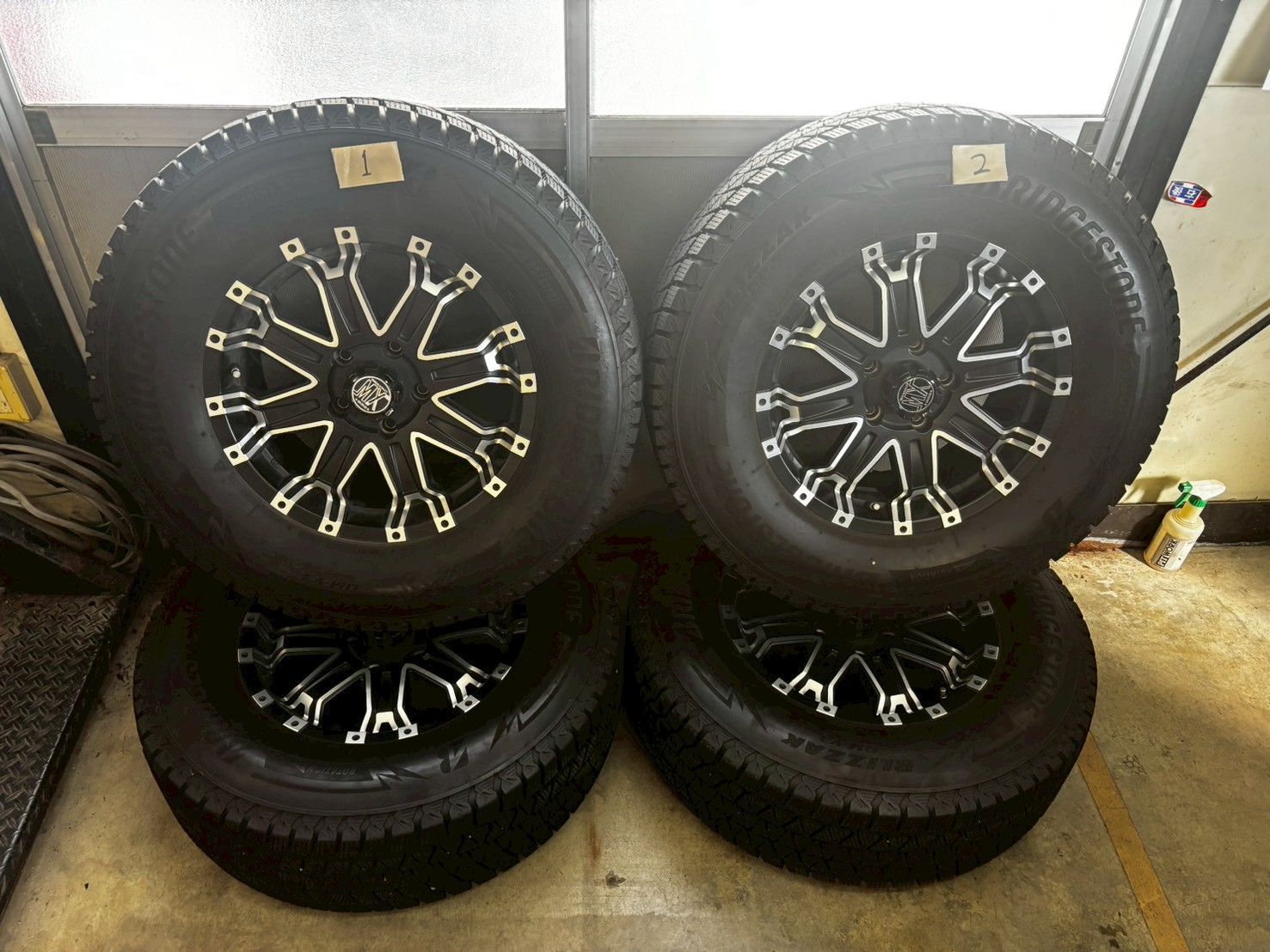 ジープ ラングラー アンリミテッド ルビコン JK36L ロックケリー スタッドレスタイヤ アルミホイール 265|70|17４本セット送料込み