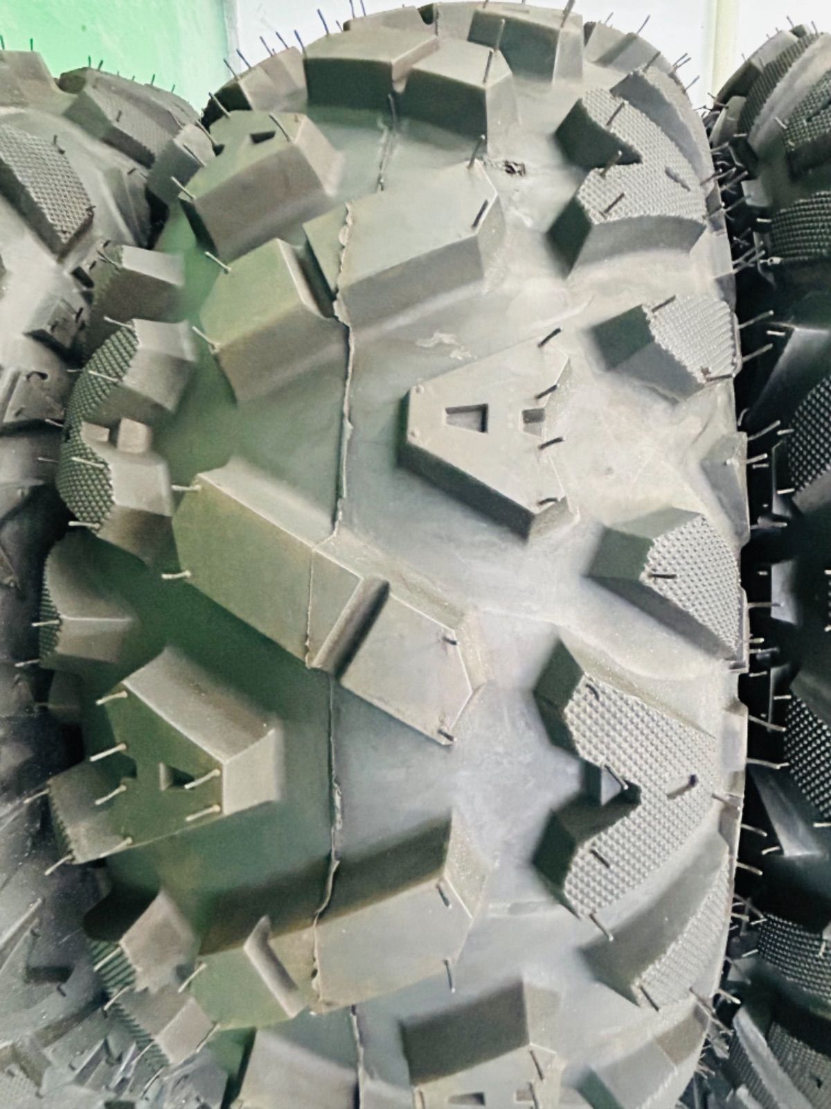 ｸﾛｶﾝﾀｲﾔ /ﾊﾞｷﾞー ﾀｲﾔ・ﾎｲｰﾙ 12ｲﾝﾁ - メルカリ