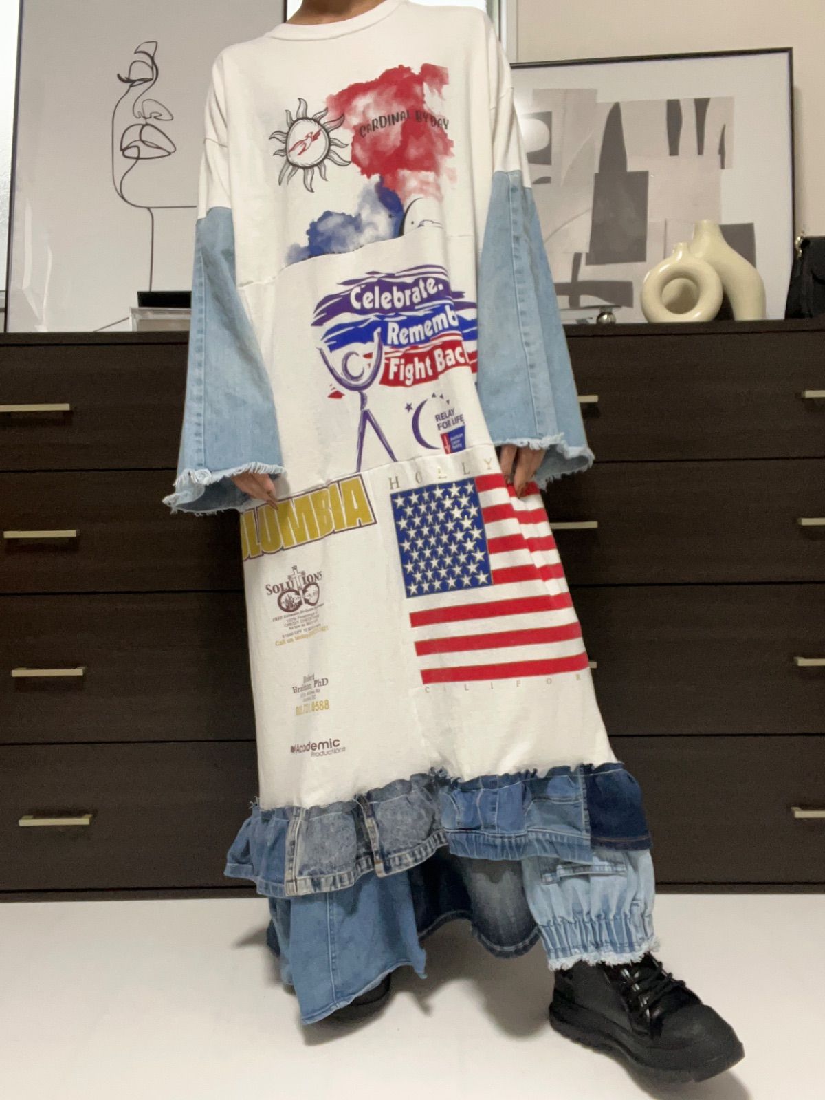 リメイク古着 remakeードッキングワンピース 長袖ロングワンピース ロゴT 白 デニム•フリル