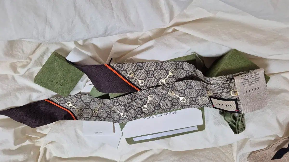 GUCCI(グッチ) ツイリー シルクスカーフ 新品 - メルカリ