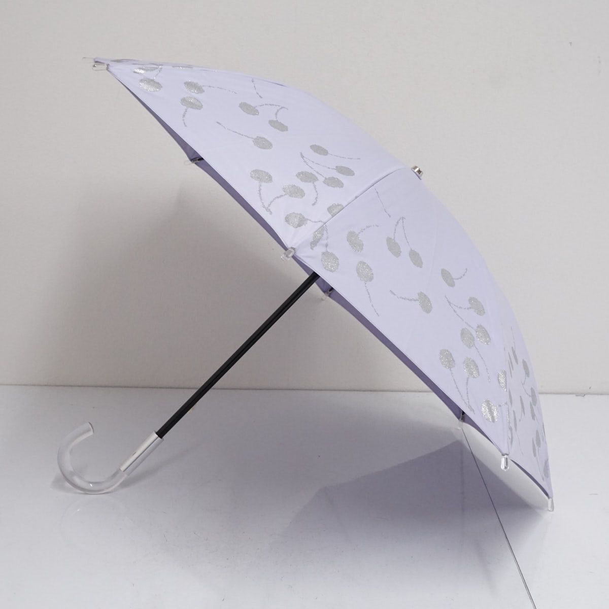 ジルスチュアート　日傘　傘　晴雨兼用　さくらんぼ 新品タグ付き【ジルスチュアート】晴雨兼用短長傘 綺麗な