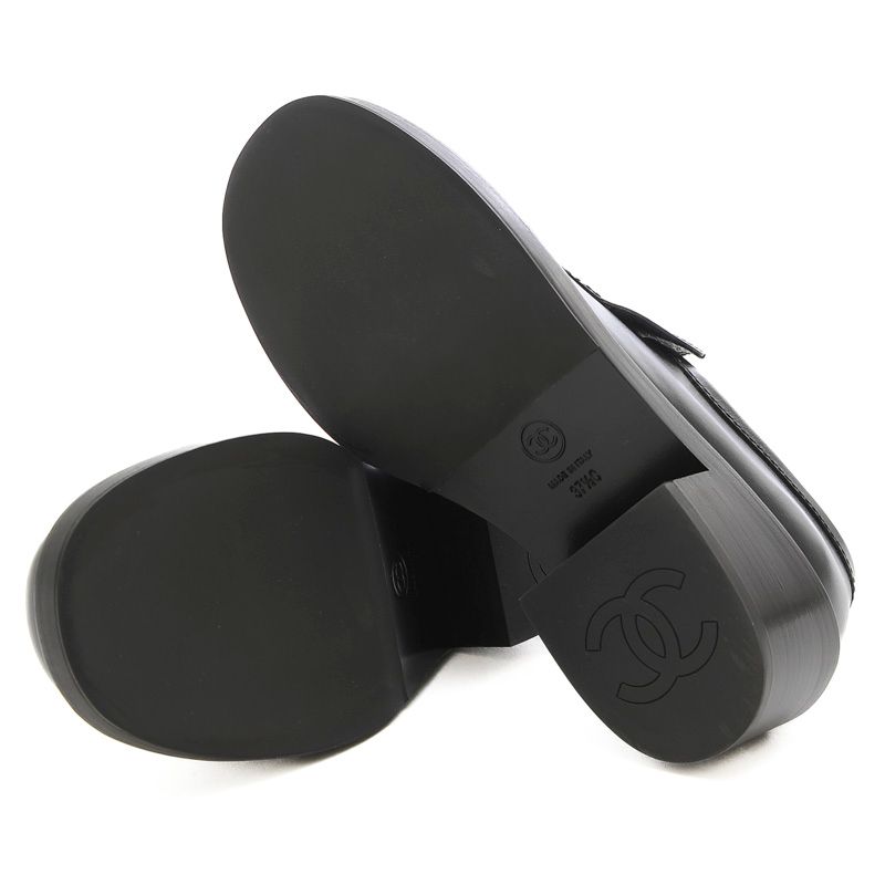 CHANEL ビックCCロゴ　ローファー ブラック　37.5 シャネル ローファー ビックCC カーフ ブラック #37.5C G39602 - メルカリ