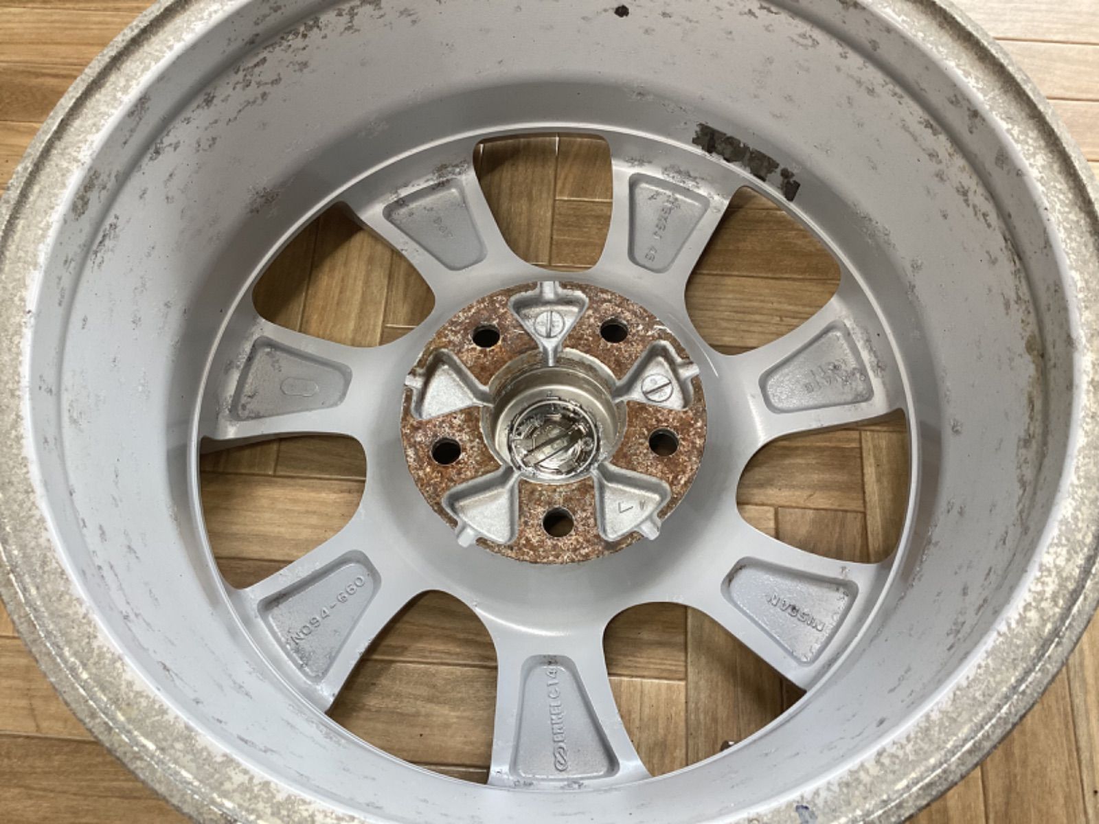 日産 セレナ純正 16インチアルミホイール 1台分 送料込み】日産純正15