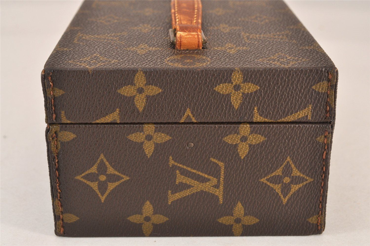 LOUIS VUITTON ルイヴィトン モノグラム ボワットアトゥー
