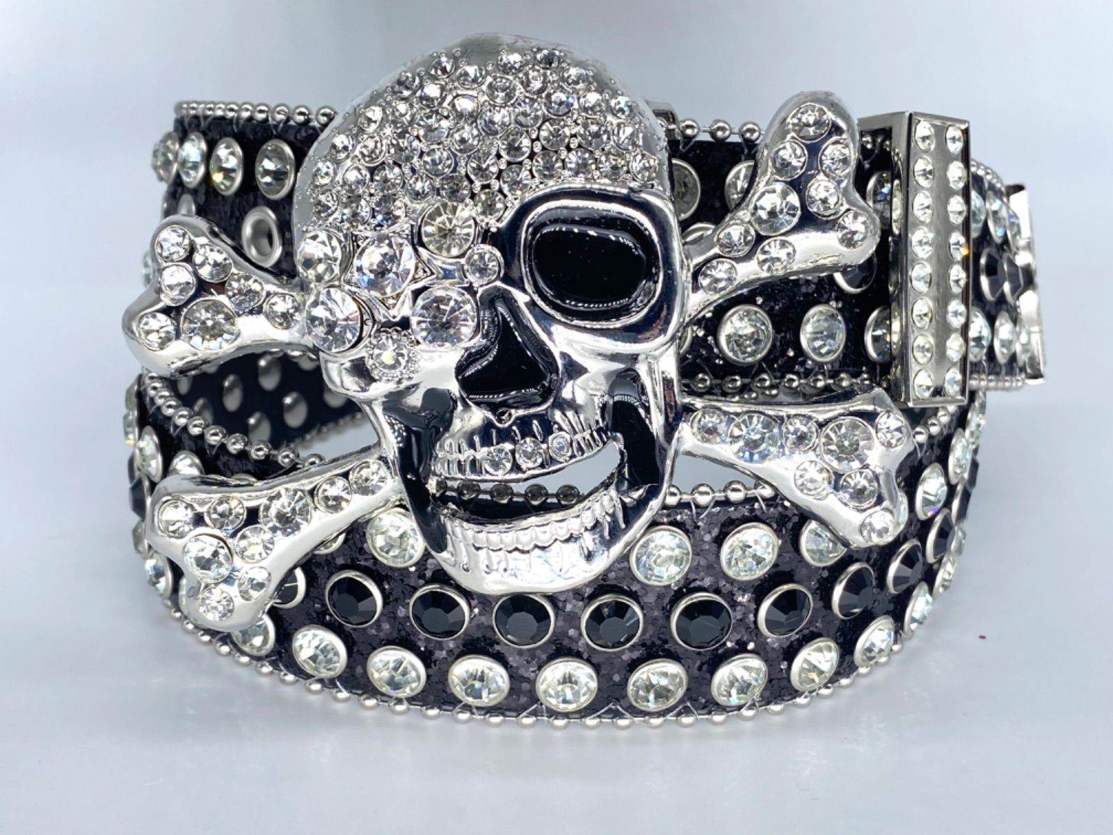 HTC レザー 花模様 ベルト ターコイズ 34インチ 中古・古着通販】htc