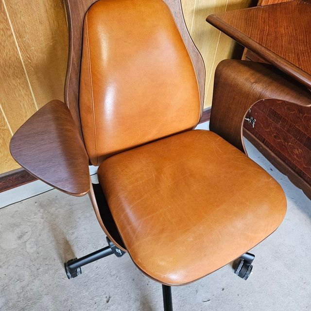 DEN アームチェア フジファニチア FUJI FUNITURE デスク 298 - メルカリ