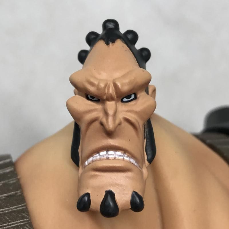 中古】バンダイ フィギュアーツZERO ジョズ ワンピース 本体変色