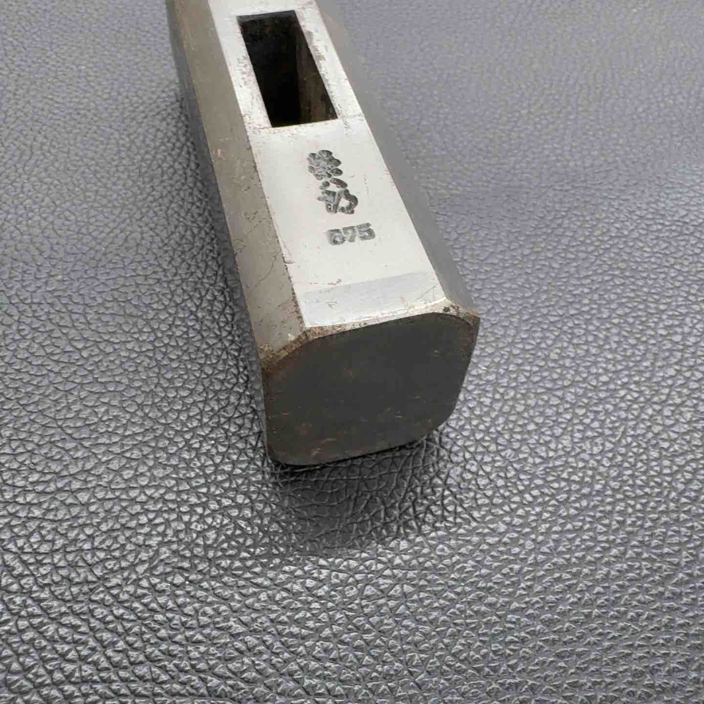 180匁 654g