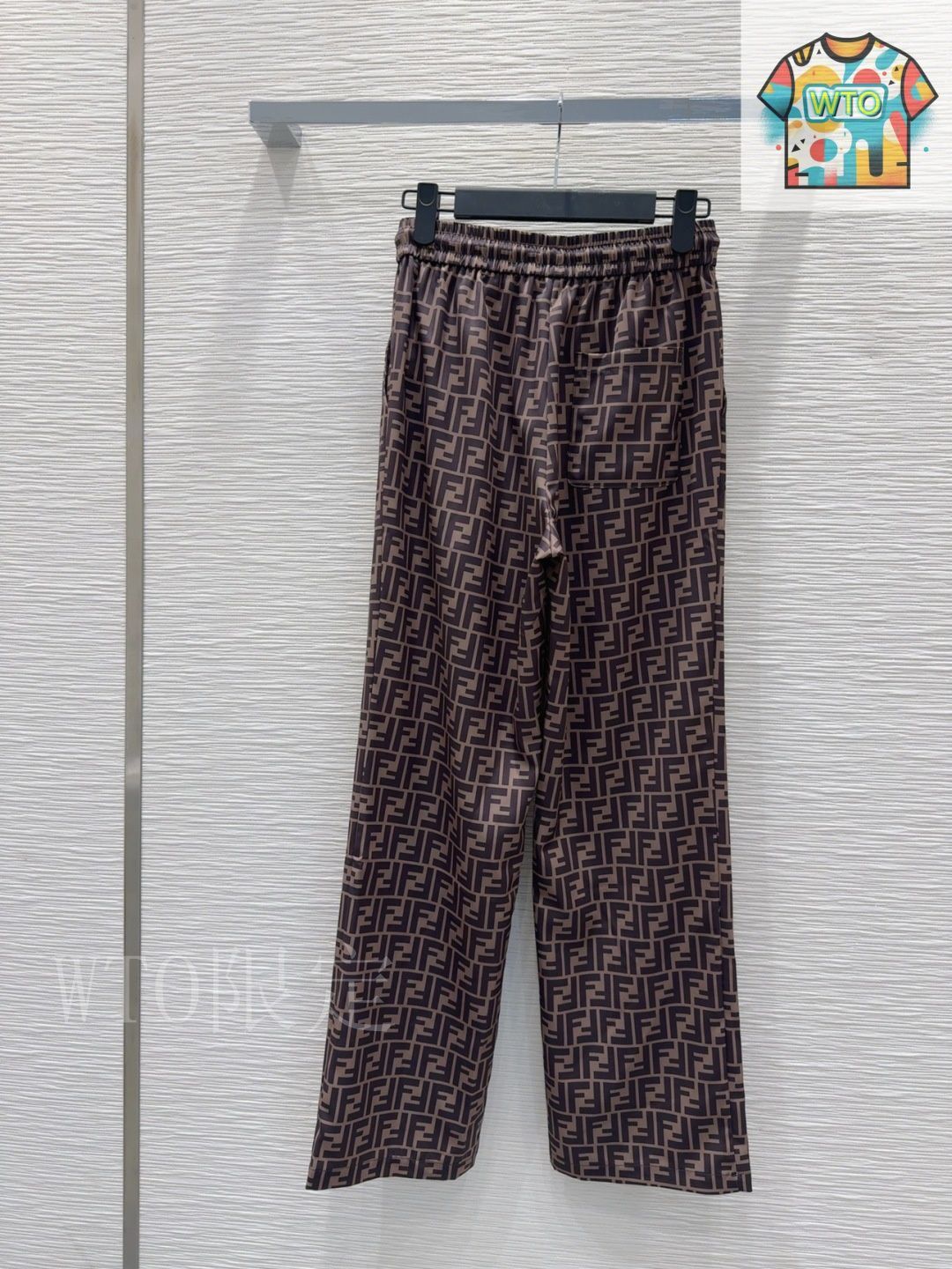 Fendi クラシックパンツ