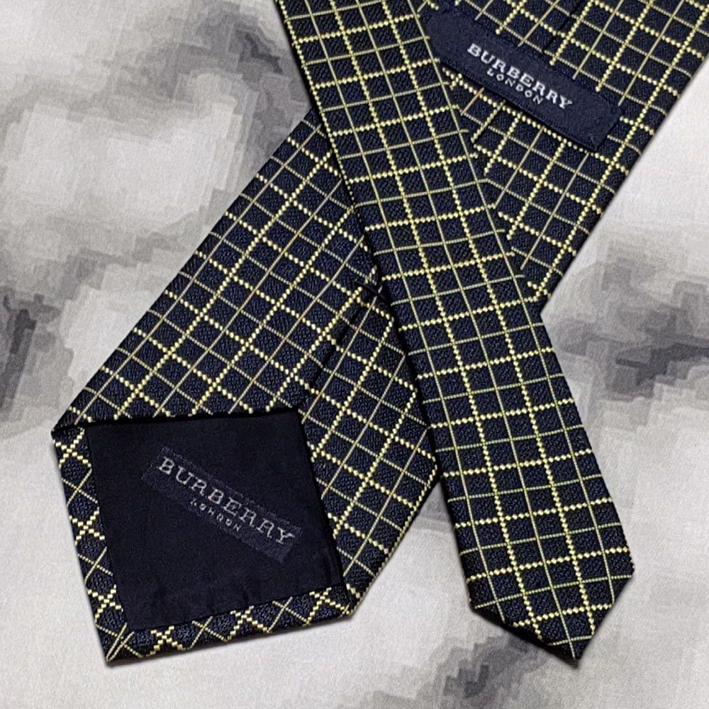 新品未使用】バーバリー ネクタイ シルク100% 未使用級 バーバリー