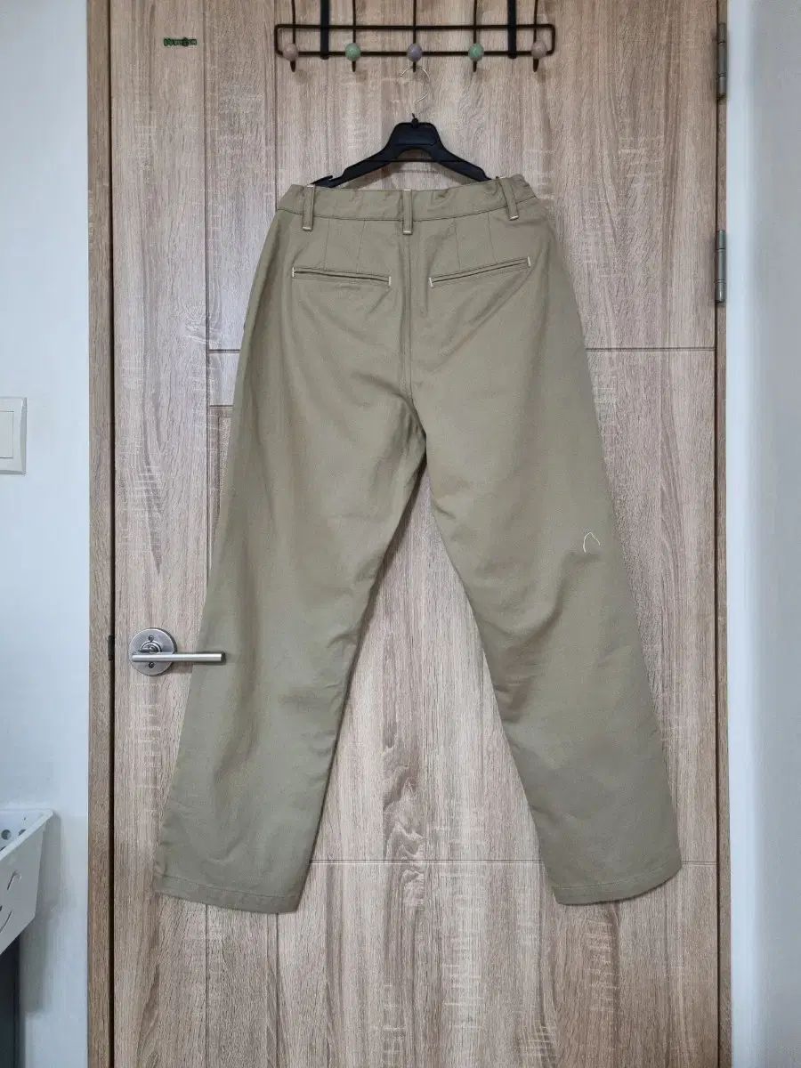 パンツ