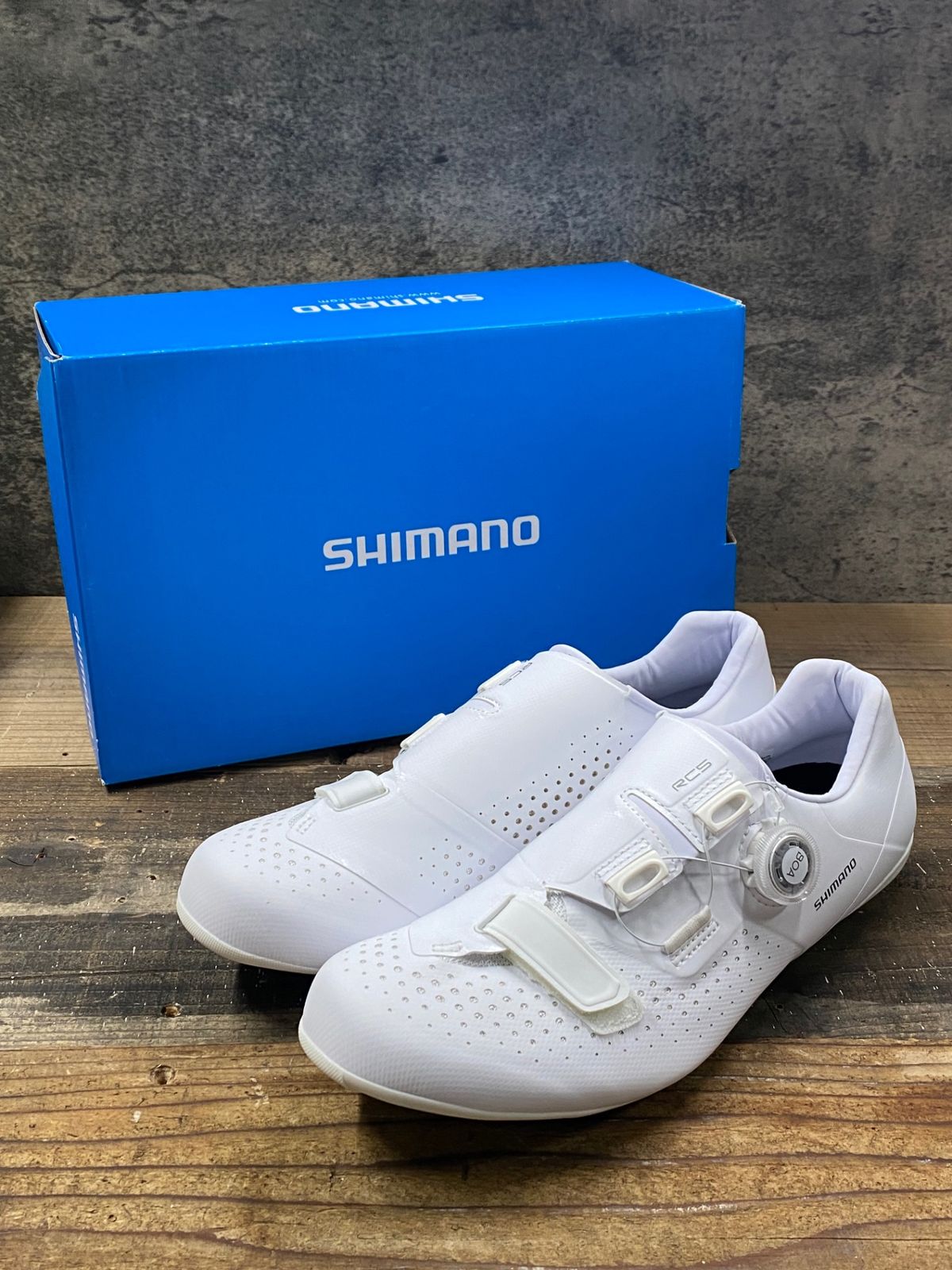 新品 ビンディングシューズ シマノのビンディングペダル と新品