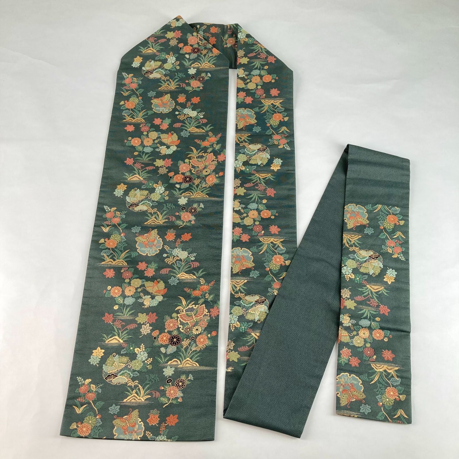 モスグリーン　紬　美品　帯付 タイムセール☆着物モスグリーン着物 紋付き 色無地 正絹 新品