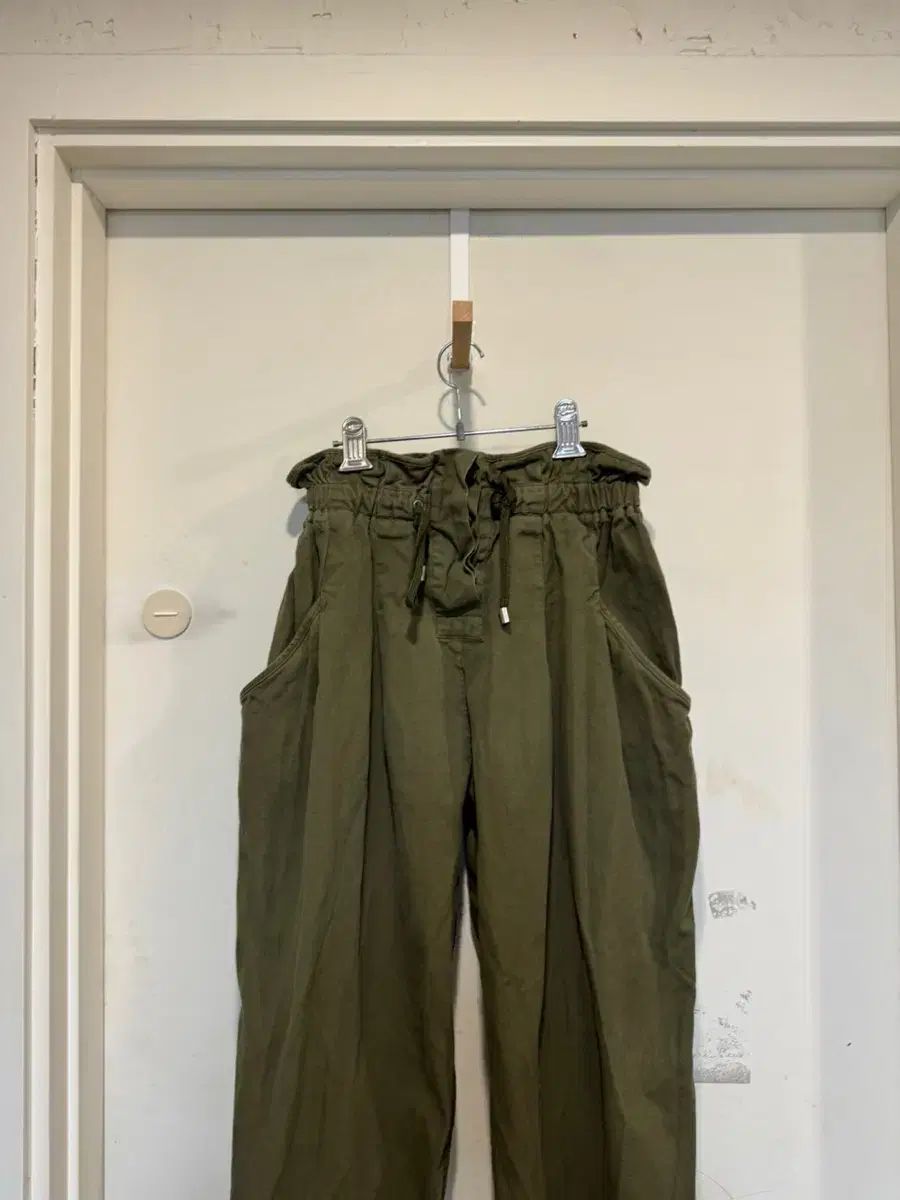 サルエルパンツ