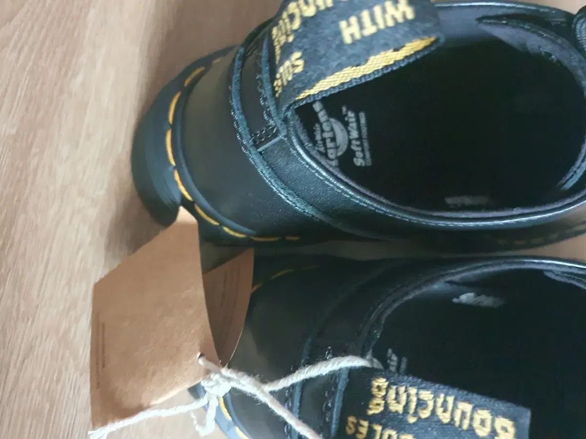 MARTENS ドクターマーチン