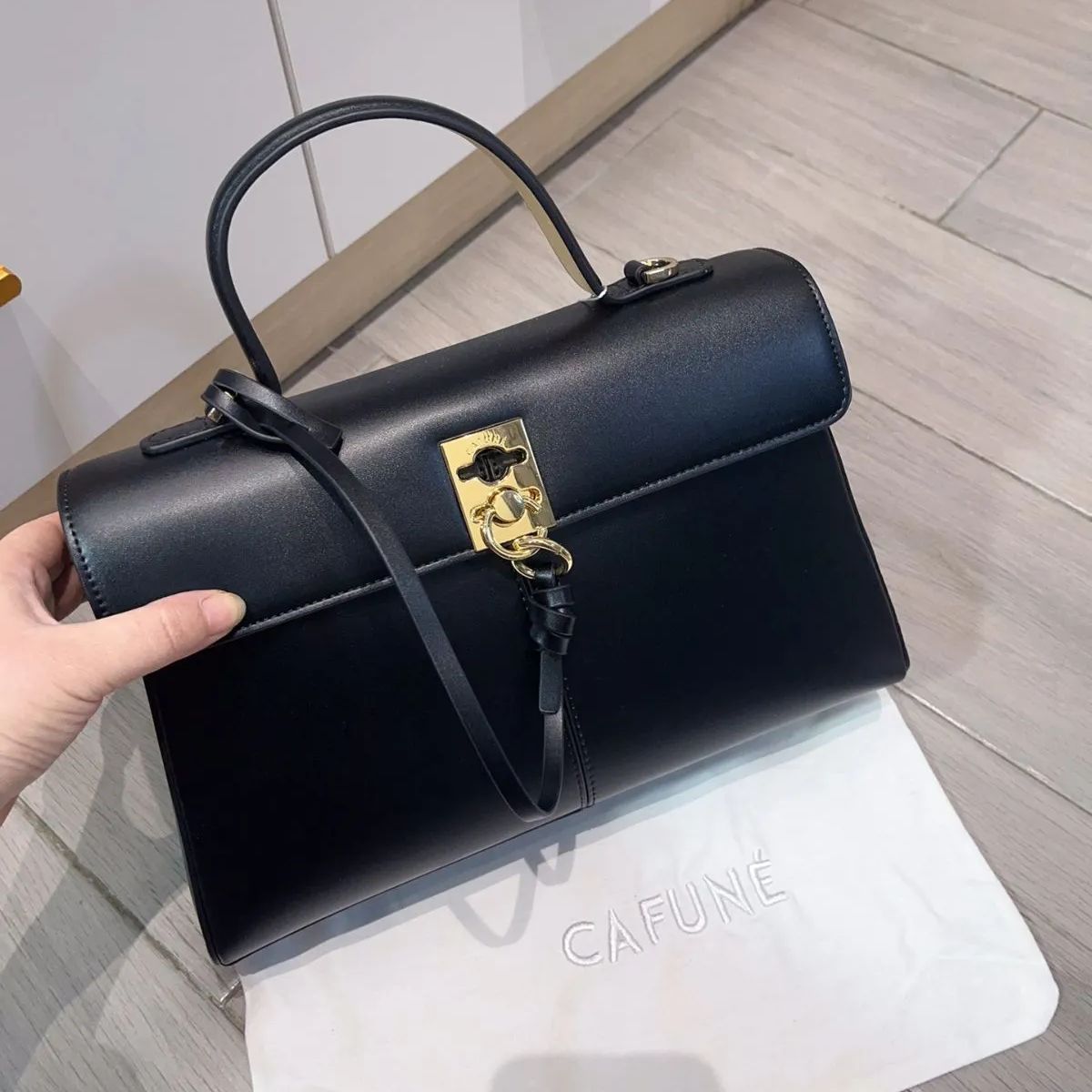 新品 CAFUNE カフネ ハンドバッグ ショルダーバッグ ブラック ゴールド  