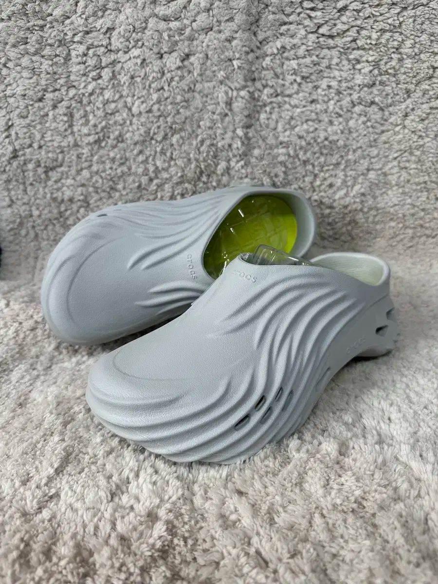 M9 W11 crocs クロックス Ecco エコー ウェーブ グレー 270 サイズ