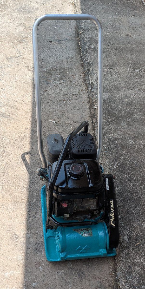 鹿児島発　三笠産業 4サイクルガソリンエンジン プレートランマー MVC-５０GB 鹿児島発 三笠産業 4サイクルガソリンエンジン プレートランマー MVC