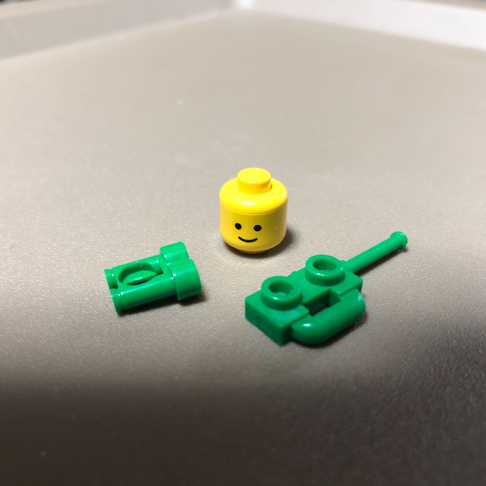 LEGO レゴ クラシックスペース 宇宙飛行士 ミニフィグ グリーン 緑 