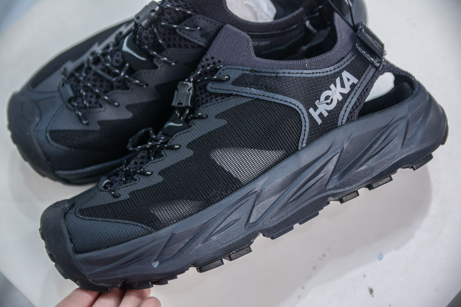 ブラック 商品番号1147650-BBLC