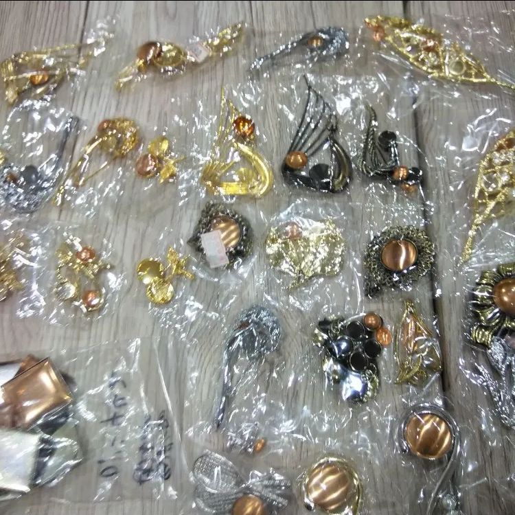 K106七宝焼アクセサリーパーツ素材75点セット - メルカリ
