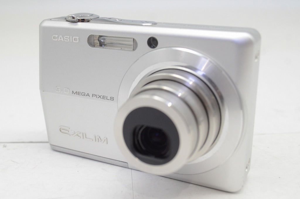 CASIO カシオ EXILIM EX-Z600 コンパクトデジタルカメラ シルバー 250926r