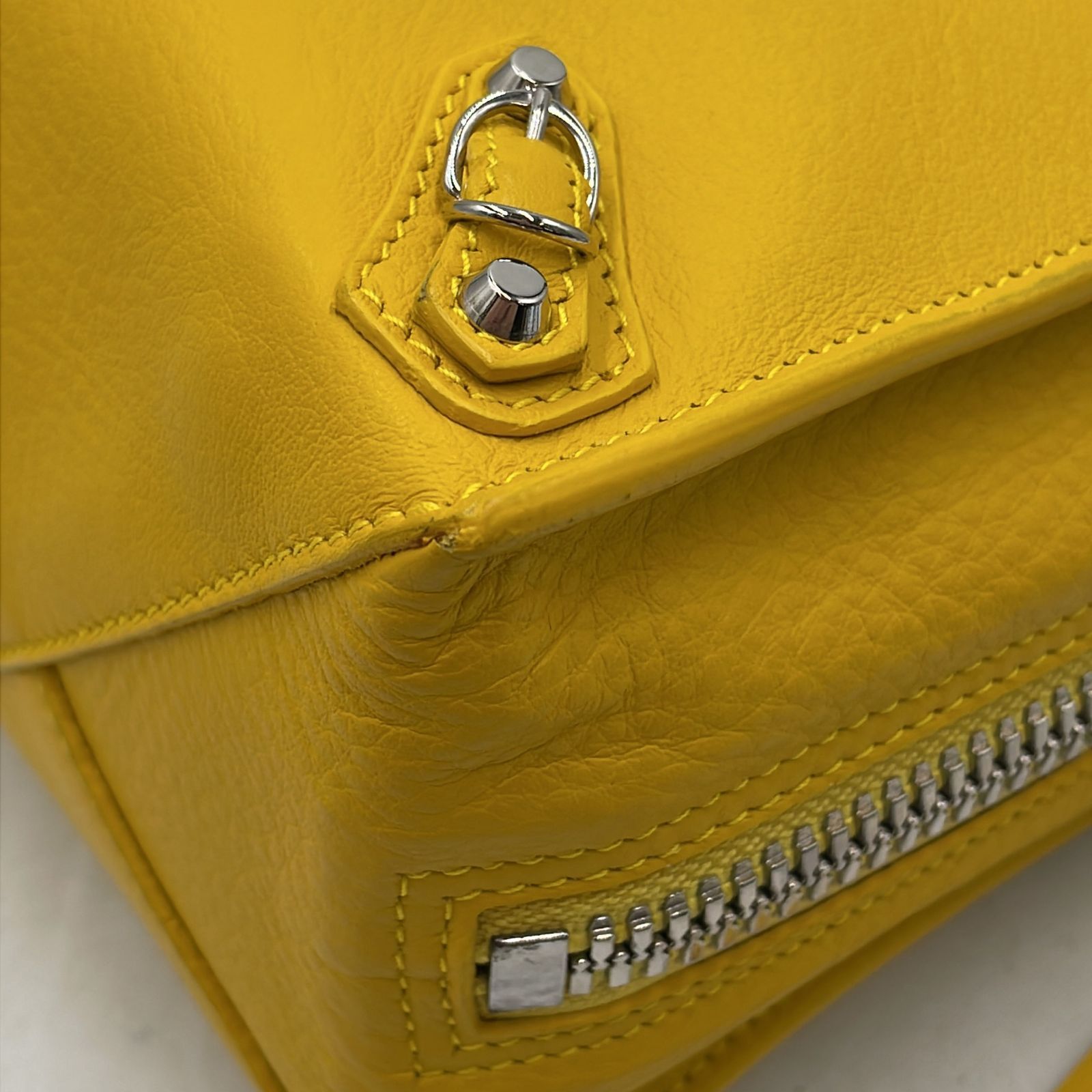 未使用に近い】BALENCIAGA ザ・ペーパーミニ 2WAYバッグ レザー 未使用に近い】BALENCIAGA ザ・ペーパーミニ 2WAYバッグ レザー
