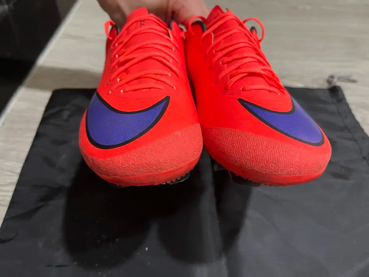 245 サッカーシューズ