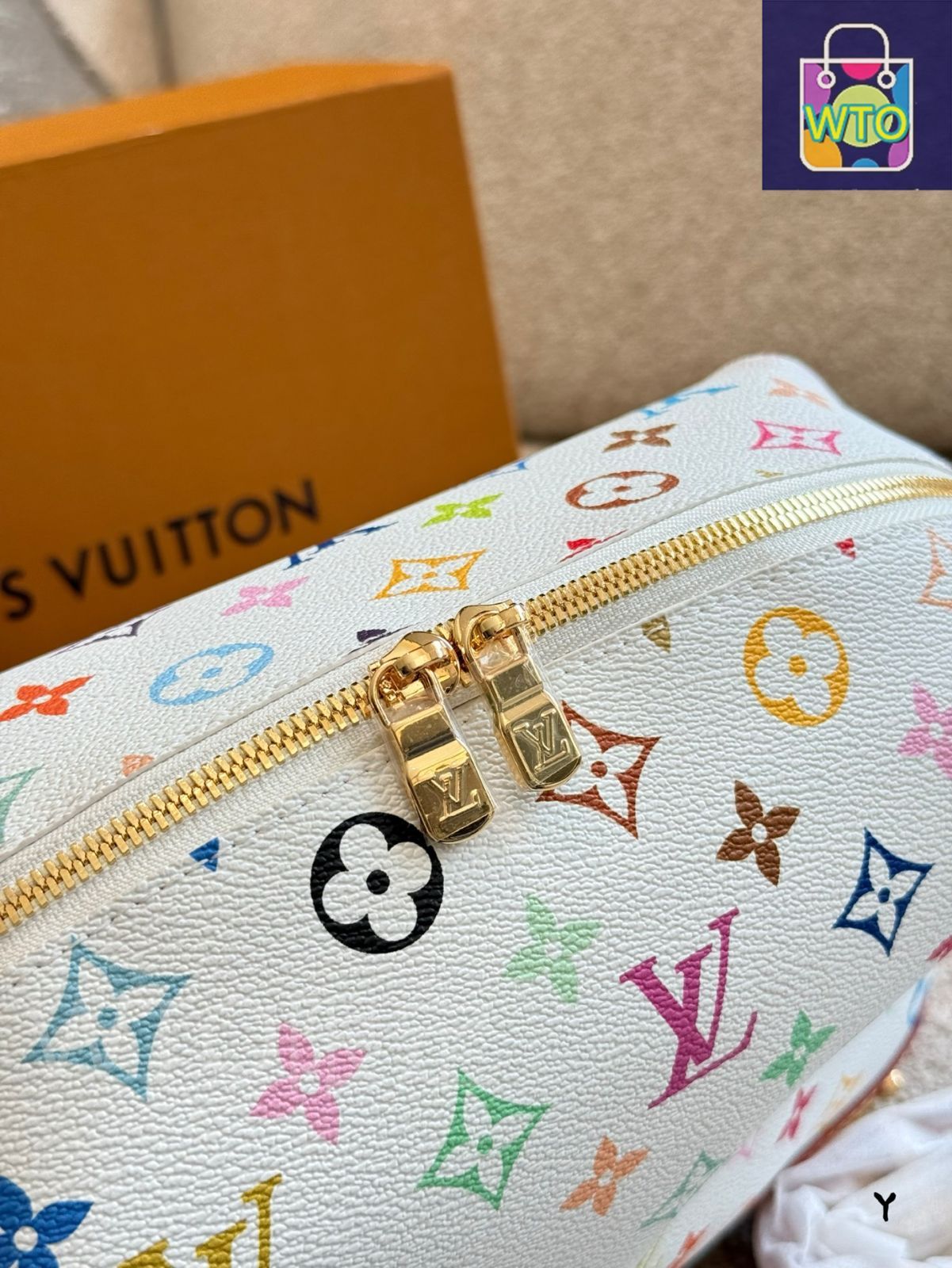 村上隆コラボ【ルイヴィトン】 ポシェット コスメティック GM LOUISVITTON ルイヴィトン ポシェットアクセソワール マルチ