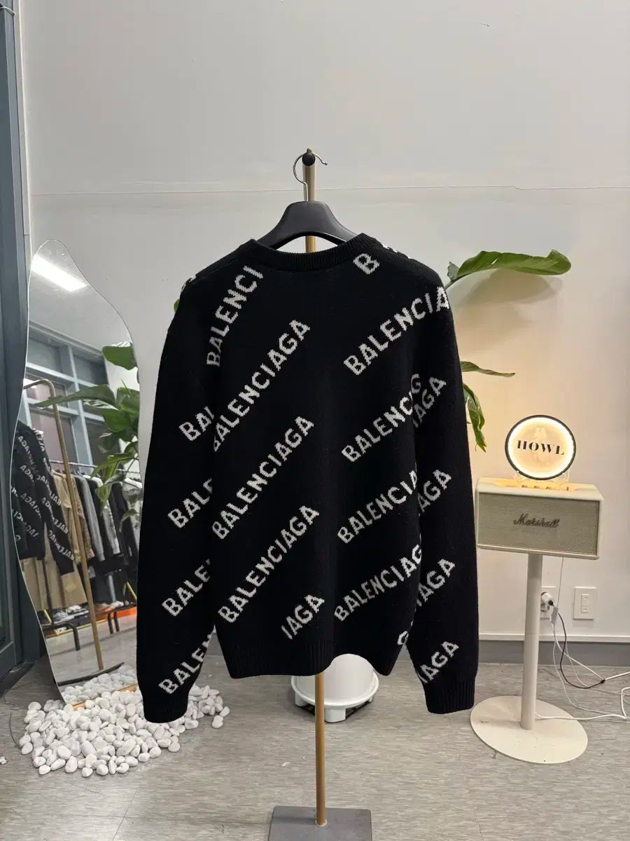 バレンシアガBALENCIAGAロゴニット balenciaga バレンシアガ ロゴ ニット