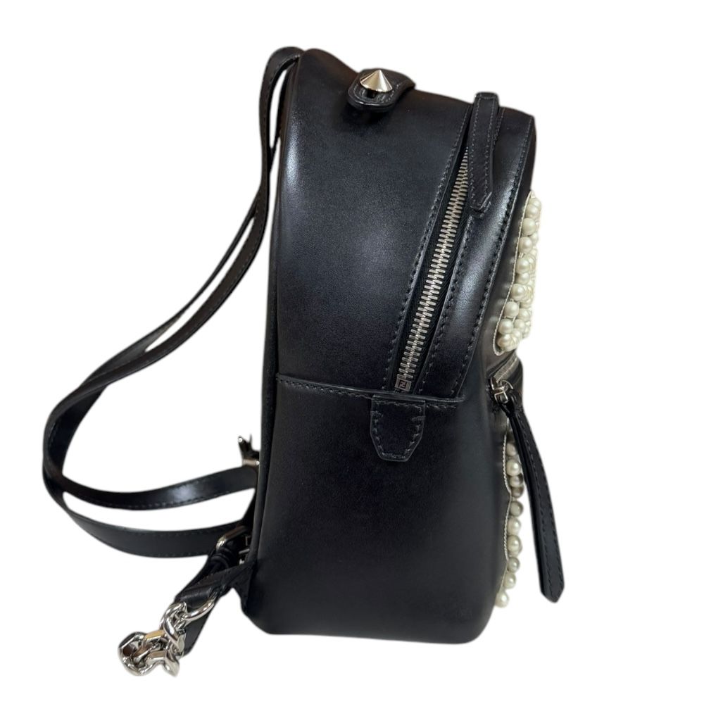 フェンディ リボン＆パール リュック・デイパック レザー 8BZ038  