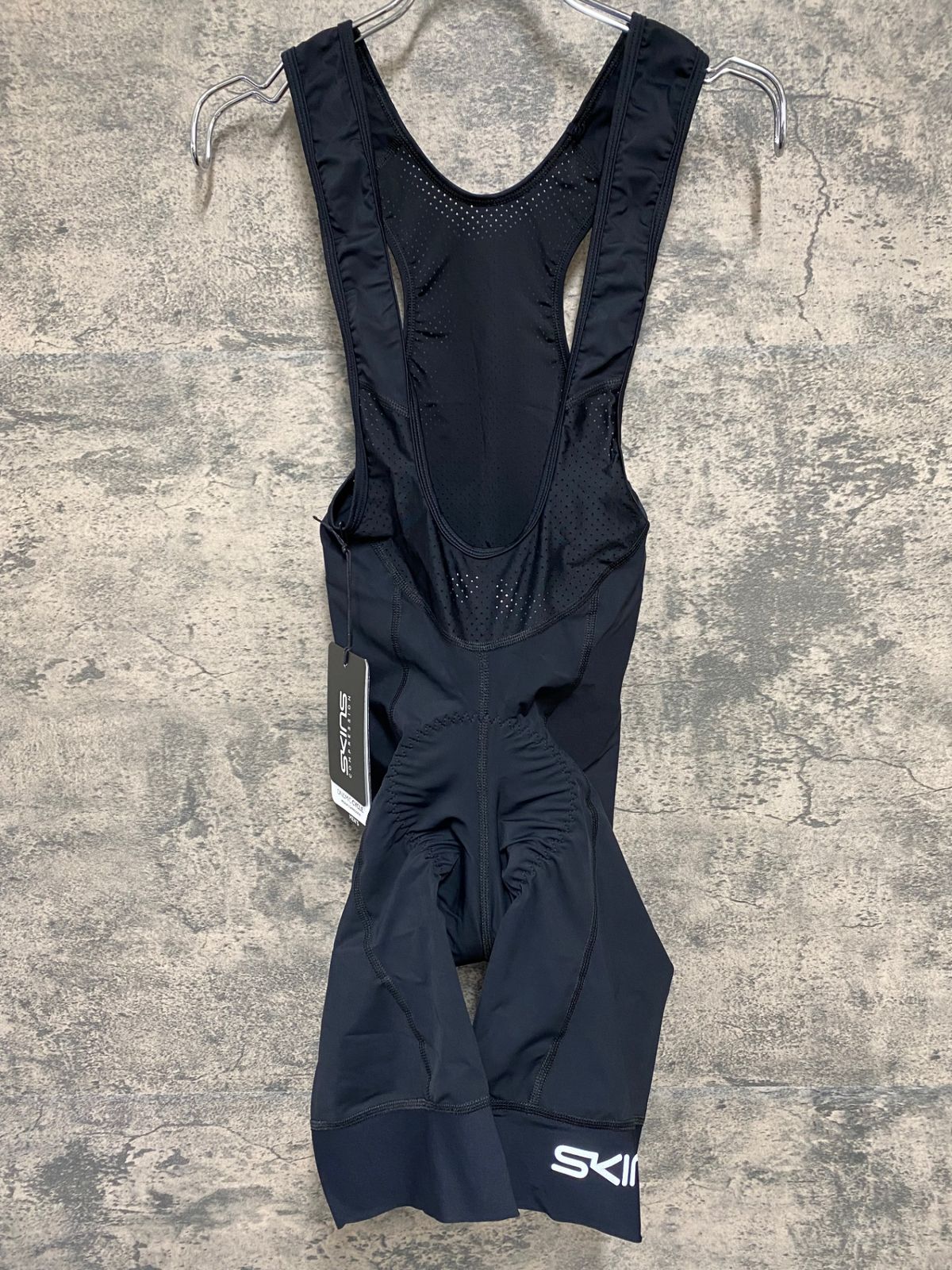 IW921 スキンズ SKINS DNAmic BIB ビブショーツ S ブラック