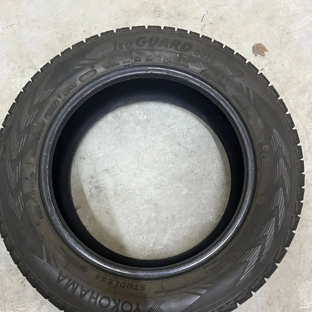 スタッドレス ヨコハマ 225/60R17 ☆値下げ商品☆ - メルカリ 