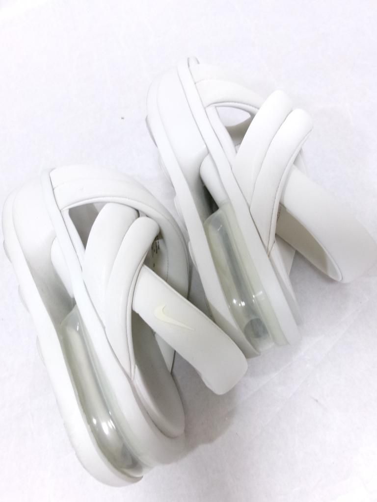 NIKE ナイキ