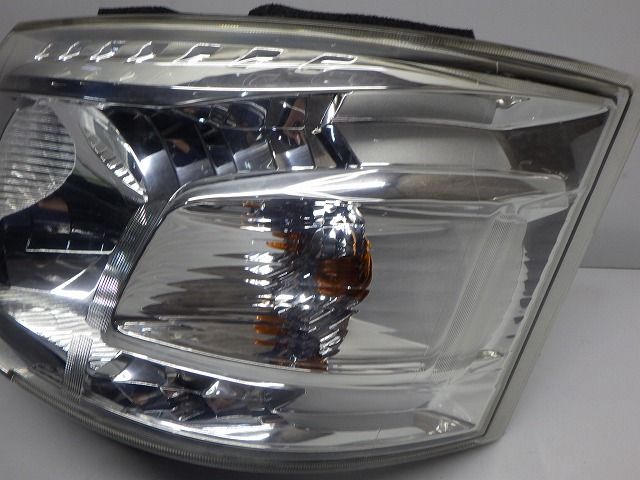 NV350 キャラバン E26 後期 純正タイプ ヘッドライト 左右
