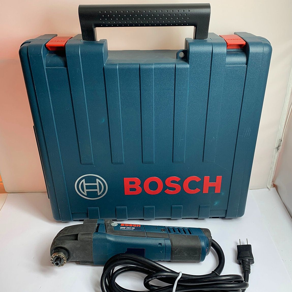 ♭♭BOSCH ボッシュ コード式 100v マルチツール GMF250CE ネイビー 