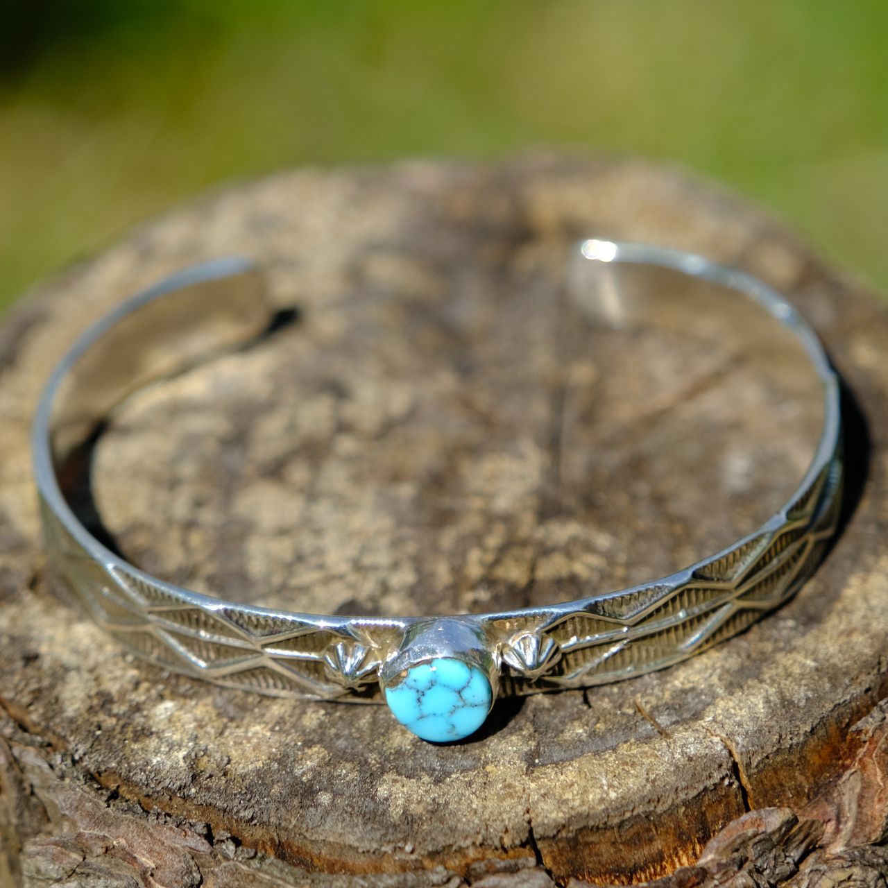 ターコイズ　シルバーバングル　ヘンリーマリアーノ HENRY MARIANO作 ターコイズ・バングル 16.4cm(1) INDIAN JEWELRY