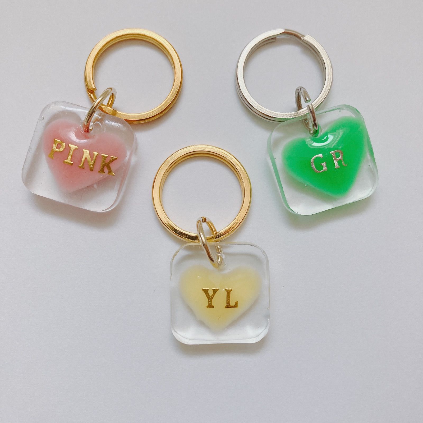 ハート 名前入りキーホルダー 名前入りチャーム レジン チャーム