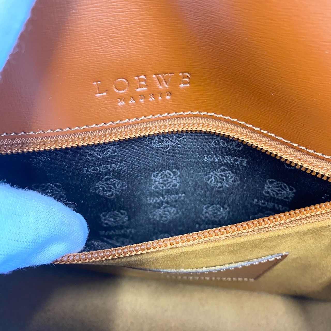 美品 LOEWE ロエベ アナグラム セカンドバッグ クラッチバッグ