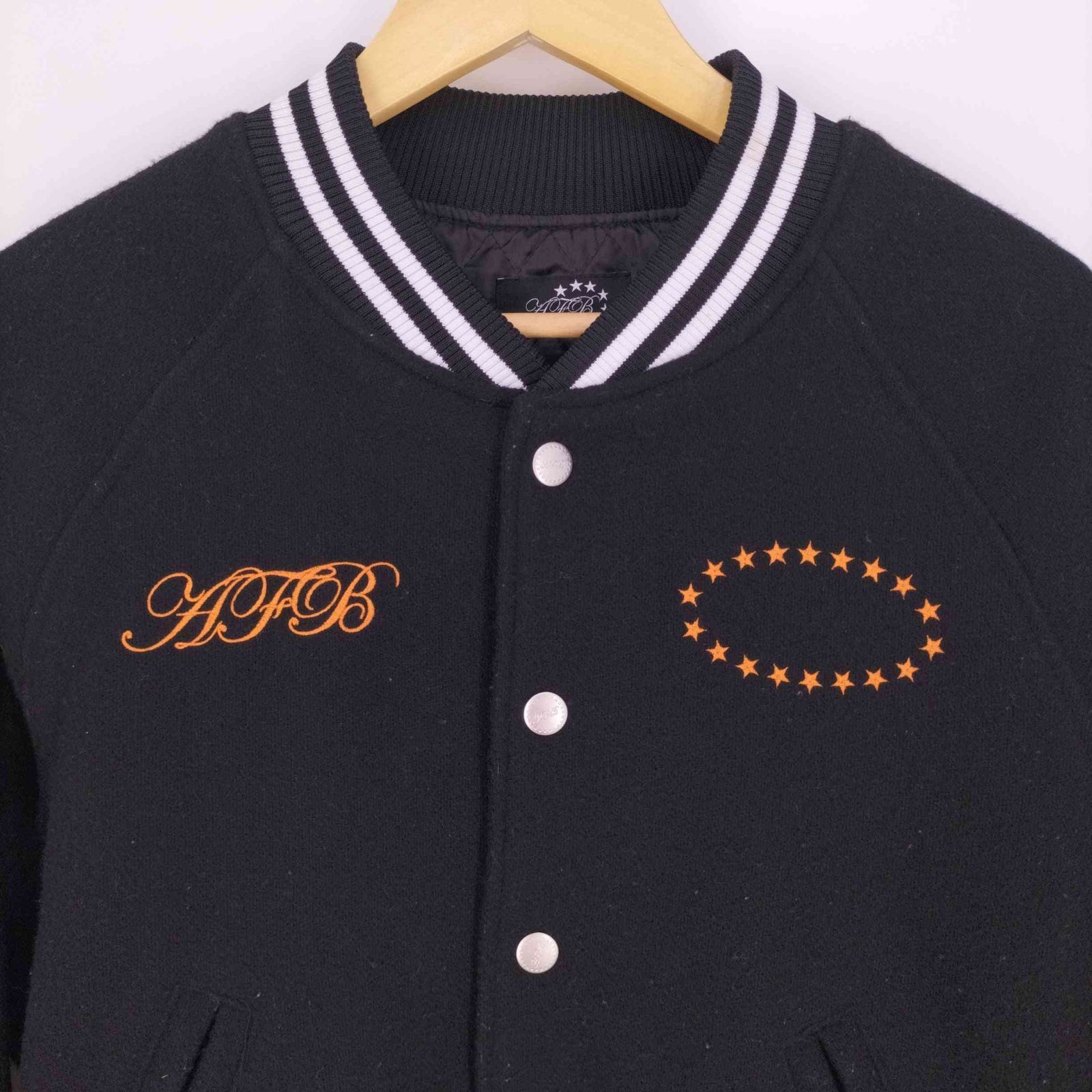 を安く買う方法 ABSOLUTELY FUCKING BITCH afbメッセンジャーバッグ