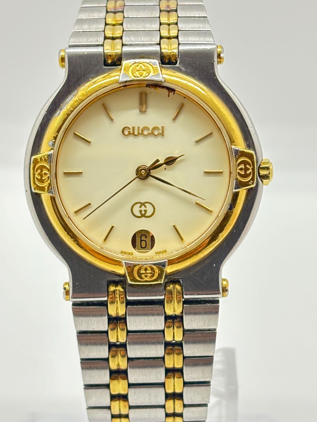 GUCCI グッチ 9000M クォーツ メンズ 腕時計 ホワイト文字盤 ゴールド