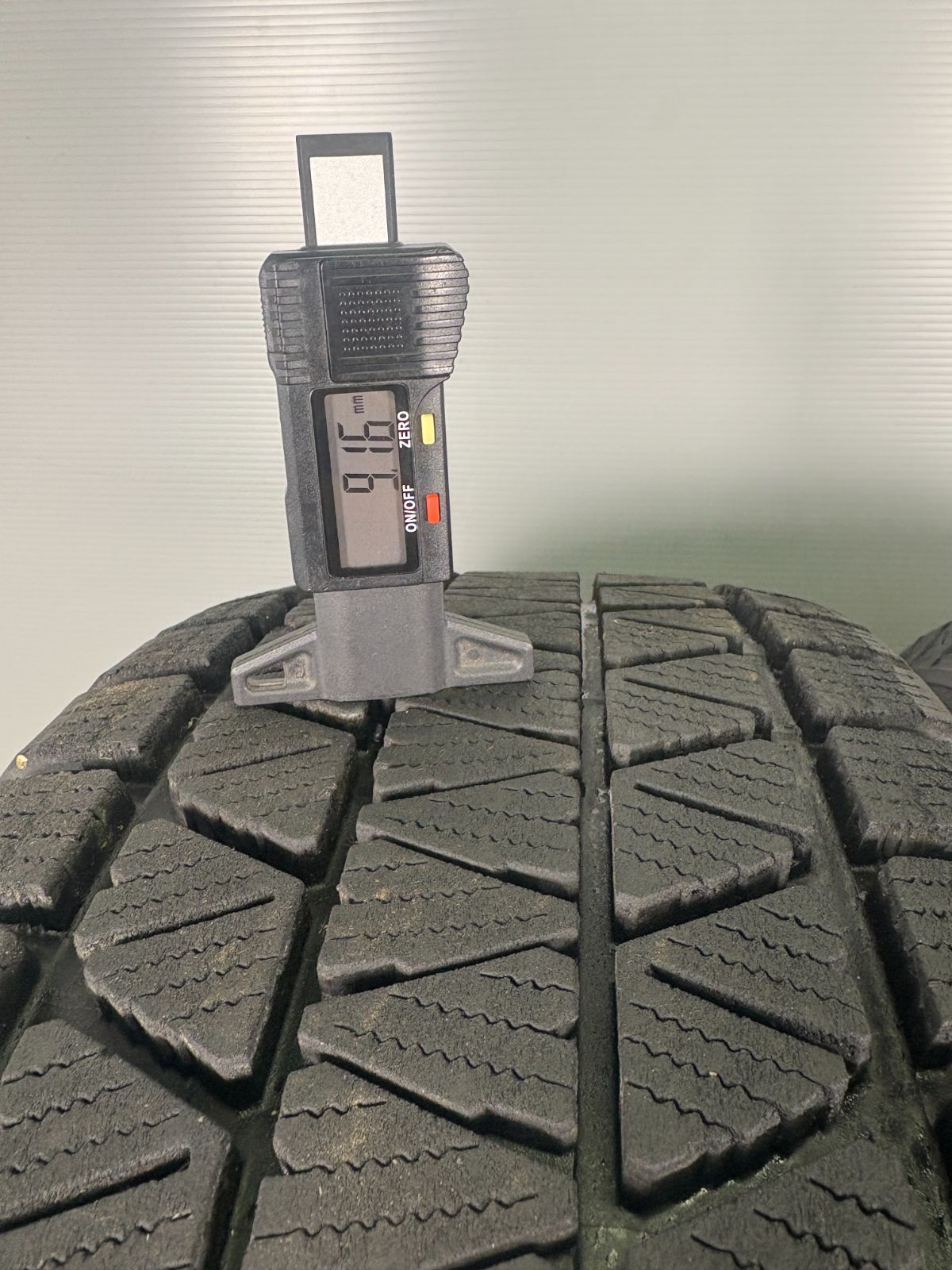 ブリヂストン DM-V3