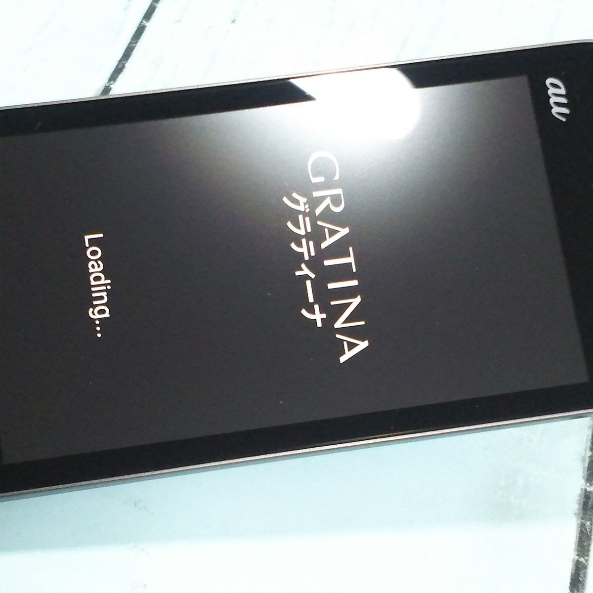 京セラ グラティーナ kyf31 未使用 白色 利用制限〇 SIMロック解除済