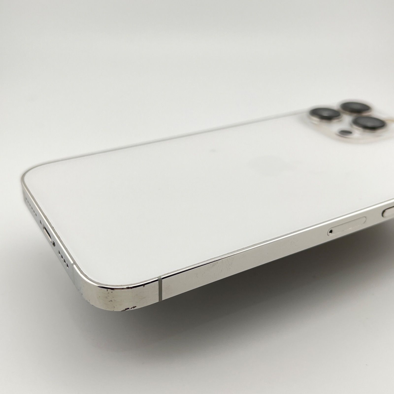 バッテリー新品 iPhone13 Pro Max 256GB シルバー SIMフリー(sim