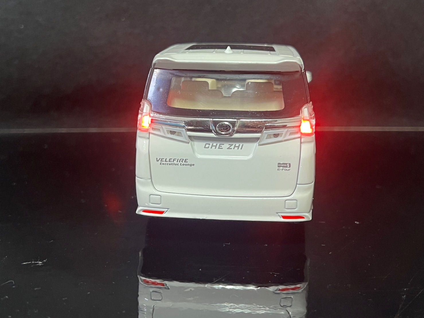 トヨタ特注 1⁄30 トヨタ ヴェルファイア プラチナホワイトパールマイカ